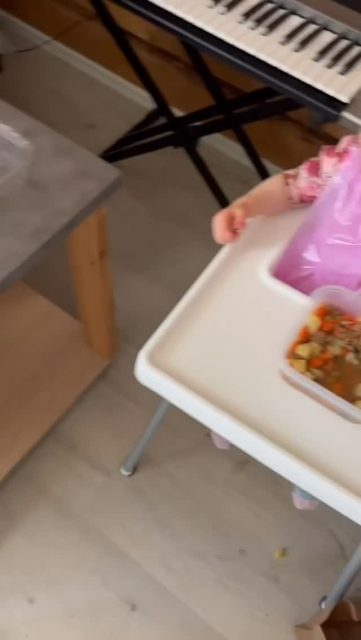 Talkoissa paiskittiin hommia hyvässä hengessä 💪🌿 

Talkooeväät tulivat tietenkin Pikku X:stä – ja oli kyllä maittavaa! 😋 

Kiitos kaikille mukana olleille!

#kellahti #kellahdenkyläyhdistys #kellahtikjällfjärd #talkoot